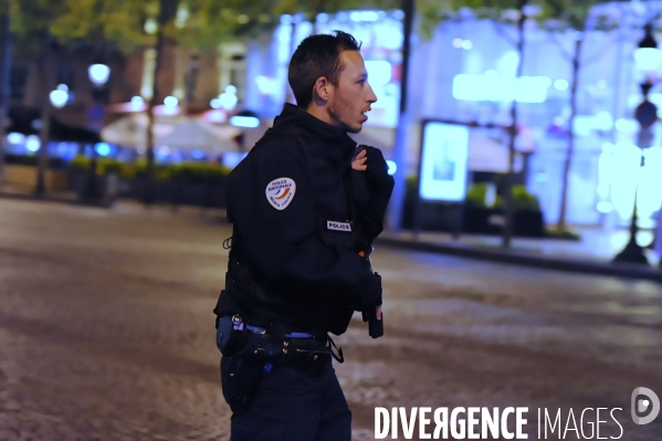 PARIS : Attentat terroriste sur les Champs-Elysées