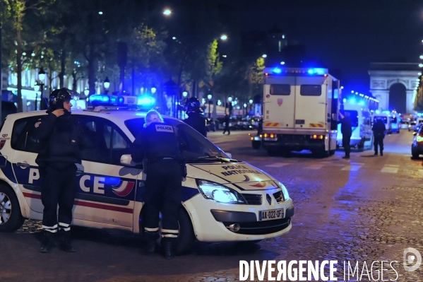 PARIS : Attentat terroriste sur les Champs-Elysées