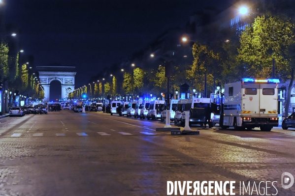 PARIS : Attentat terroriste sur les Champs-Elysées