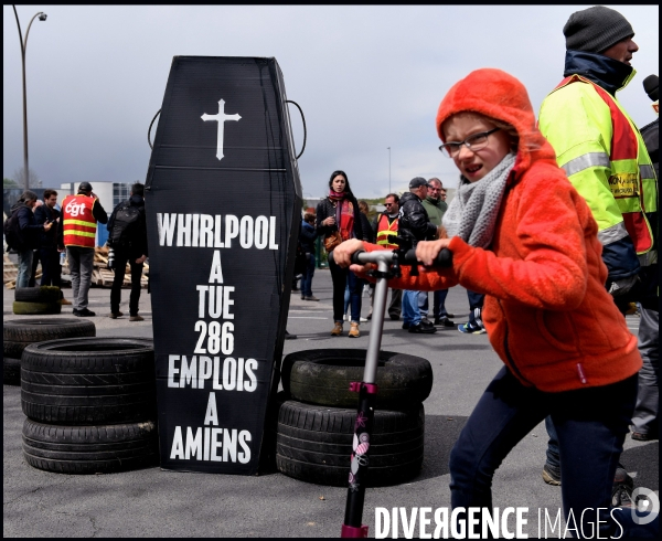 Greve sur le site de l usine Whirlpool d Amiens