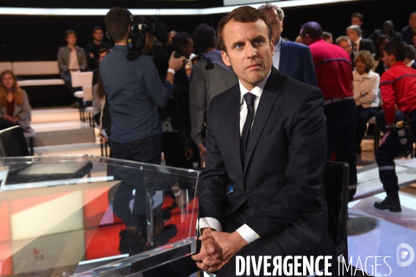 Emmanuel Macron à l Emission politique