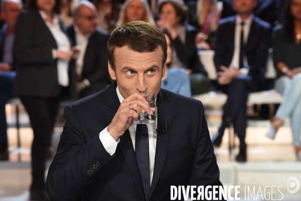 Emmanuel Macron à l Emission politique