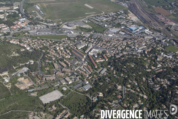 Vue aérienne de Nîmes