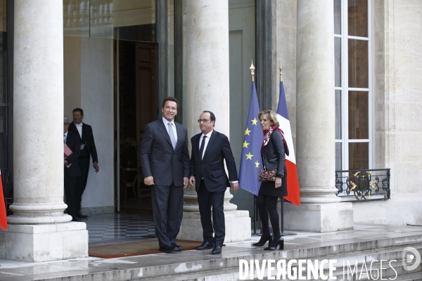 François Hollande reçoit Arnold Schwarzenegger