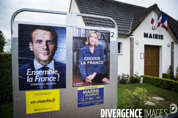 Les affiches du second tour de l élection présidentielle de 2017