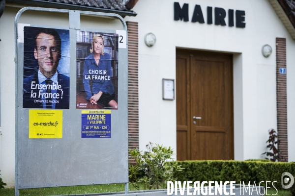 Les affiches du second tour de l élection présidentielle de 2017