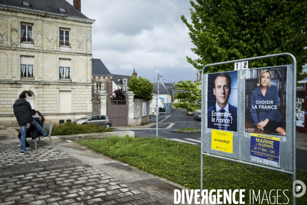 Les affiches du second tour de l élection présidentielle de 2017