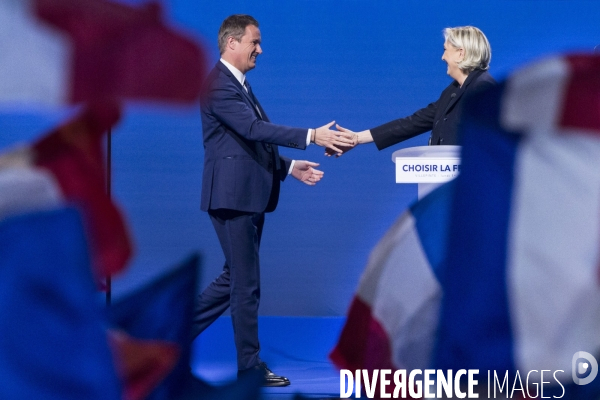 Meeting du 1er Mai de Marine LE PEN et Nicolas DUPONT-AIGNAN.