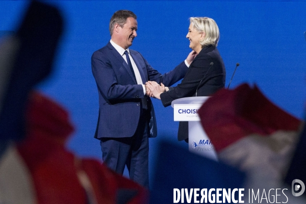 Meeting du 1er Mai de Marine LE PEN et Nicolas DUPONT-AIGNAN.