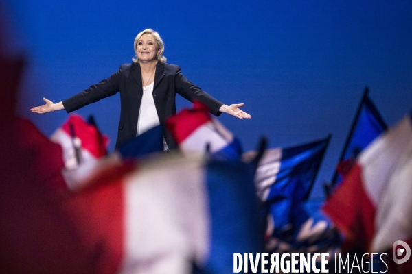 Meeting du 1er Mai de Marine LE PEN et Nicolas DUPONT-AIGNAN.