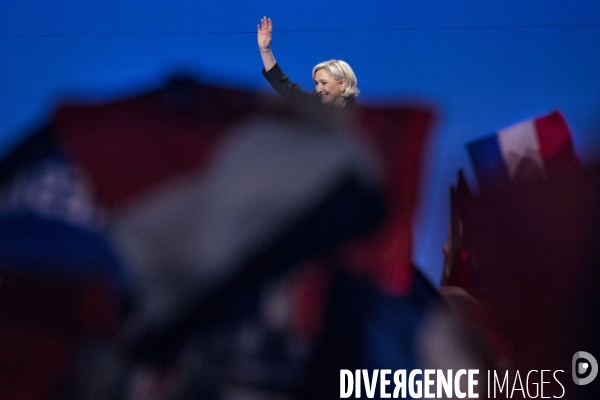 Meeting du 1er Mai de Marine LE PEN et Nicolas DUPONT-AIGNAN.