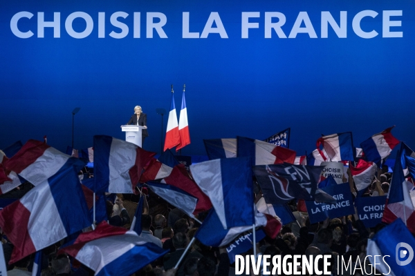 Meeting du 1er Mai de Marine LE PEN et Nicolas DUPONT-AIGNAN.