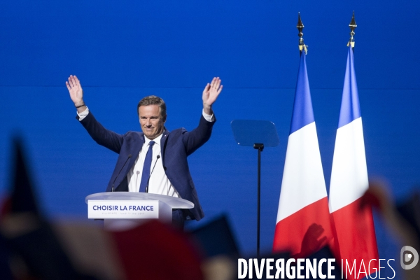 Meeting du 1er Mai de Marine LE PEN et Nicolas DUPONT-AIGNAN.