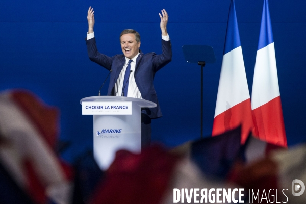 Meeting du 1er Mai de Marine LE PEN et Nicolas DUPONT-AIGNAN.