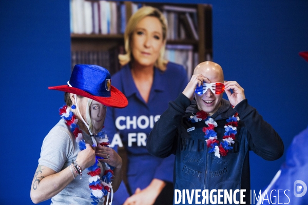 Meeting du 1er Mai de Marine LE PEN et Nicolas DUPONT-AIGNAN.