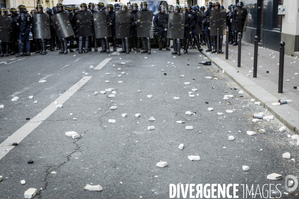 1er MAI 2017 - Manifestation anti Le Pen