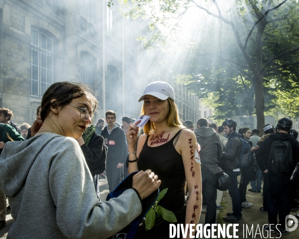 1er MAI 2017 - Manifestation anti Le Pen
