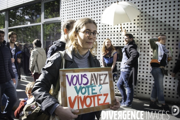 Défilé anti Le Pen pour le 1er mai