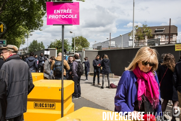 Meeting d Emmanuel Macron au Paris Event Center