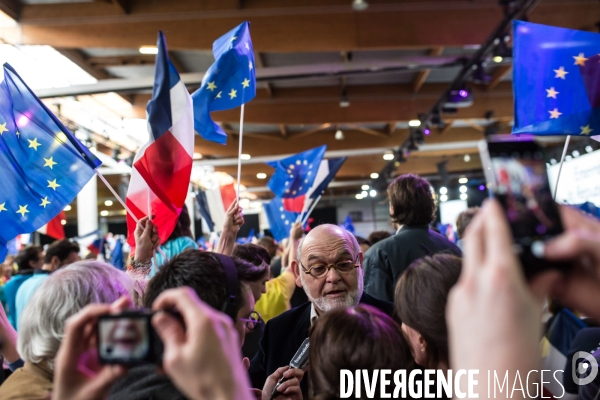 Meeting d Emmanuel Macron au Paris Event Center