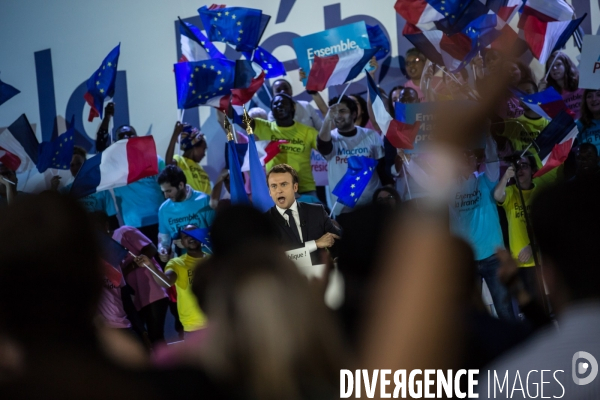 Meeting d Emmanuel Macron au Paris Event Center