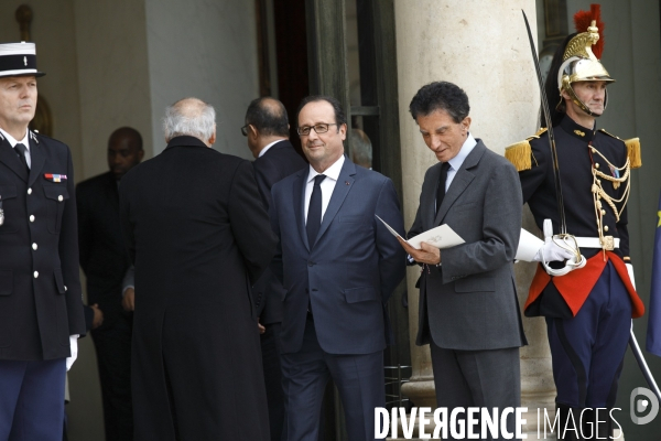 Le président François Hollande reçoit SM Mohammed VI le roi du Maroc