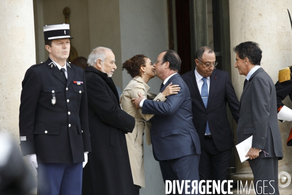 Le président François Hollande reçoit SM Mohammed VI le roi du Maroc