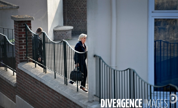 Marine Le Pen à Ennemain