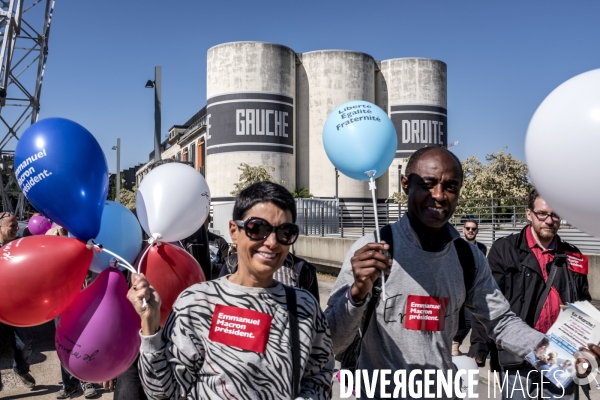 Rassemblement des soutiens d Emmanuel Macron.