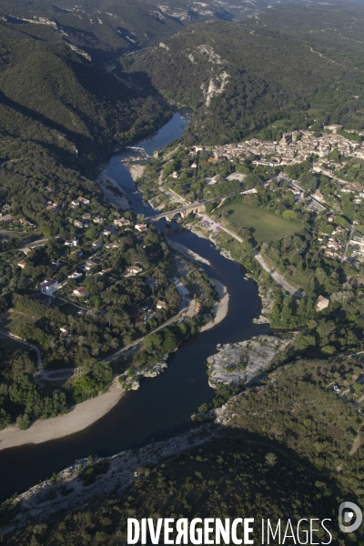 Vue aérienne du Gard