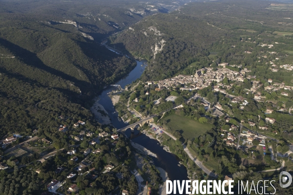 Vue aérienne du Gard