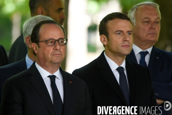 Emmanuel Macron et François Hollande assistent au XIIème journée des mémoires de la traite de l esclavage