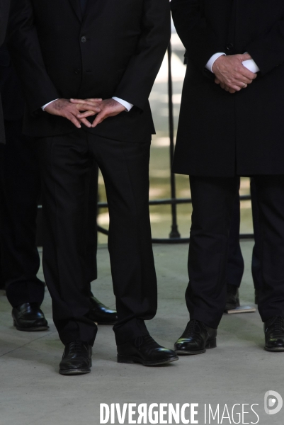 Emmanuel Macron et François Hollande assistent au XIIème journée des mémoires de la traite de l esclavage