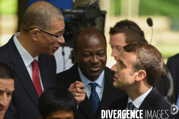 Emmanuel Macron et François Hollande assistent au XIIème journée des mémoires de la traite de l esclavage