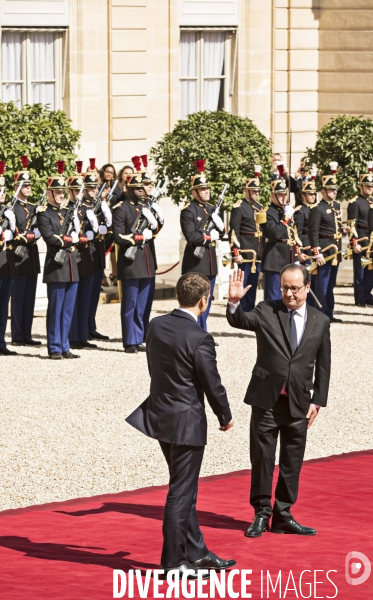 Passation de pouvoir Hollande - Macron
