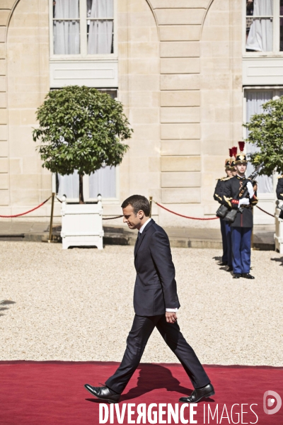 Passation de pouvoir Hollande - Macron