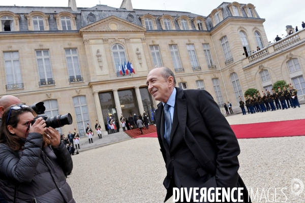 Passation de pouvoir entre François Hollande et Emmanuel Macron