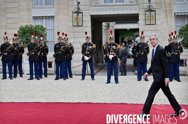 Passation de pouvoir entre François Hollande et Emmanuel Macron