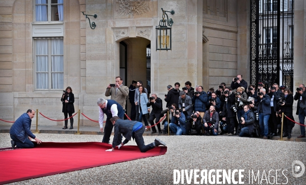 Passation de pouvoir entre François Hollande et Emmanuel Macron