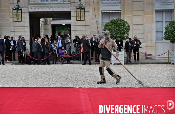 Passation de pouvoir entre François Hollande et Emmanuel Macron