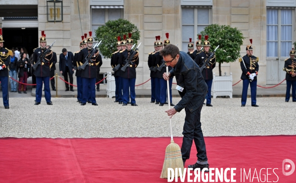 Passation de pouvoir entre François Hollande et Emmanuel Macron