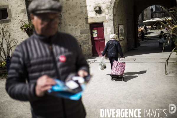 CP2017 : Distribution de tracts.