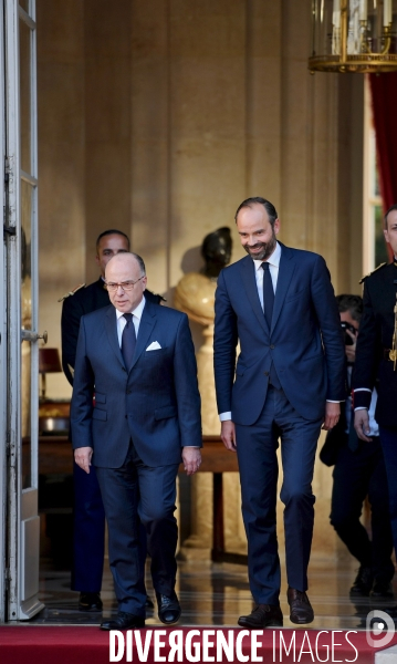 Passation de pouvoir entre bernard Cazeneuve et Edouard Philippe