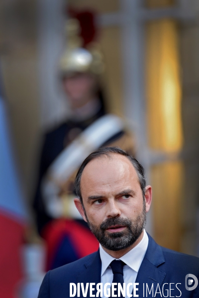 Passation de pouvoir entre bernard Cazeneuve et Edouard Philippe