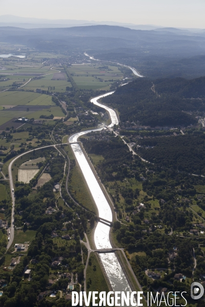Vue aérienne de Rognes Venelles et du Puy-Sainte-Réparade
