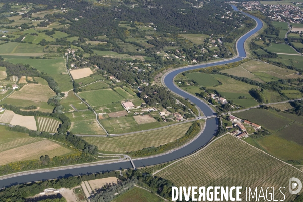 Vue aérienne de Rognes Venelles et du Puy-Sainte-Réparade