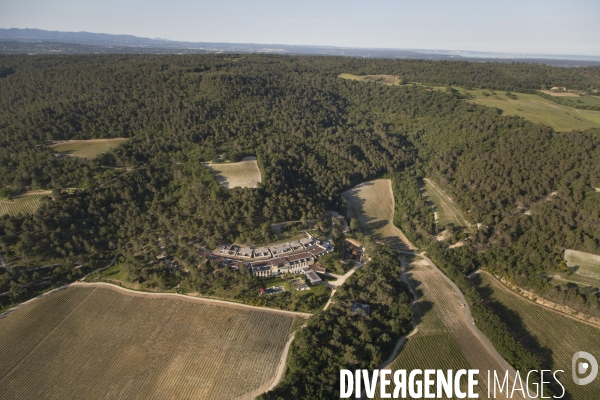 Vue aérienne de Rognes Venelles et du Puy-Sainte-Réparade