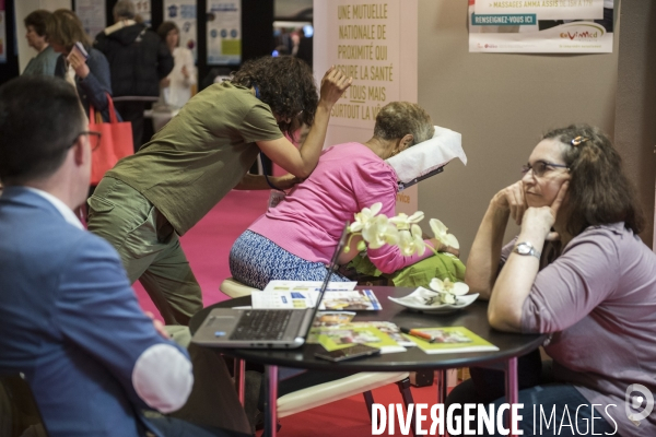 Les Seniors tiennent salon