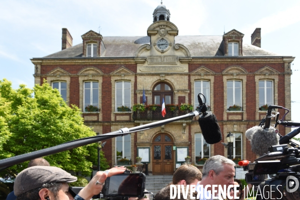 Edouard Philippe, accompagne Bruno Le Maire candidat en campagne pour les élections législatives