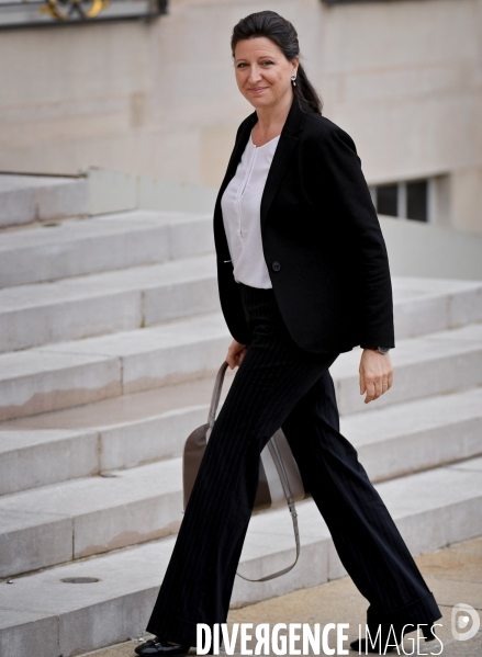 Premier conseil des ministres du gouvernement d Edouard Philippe